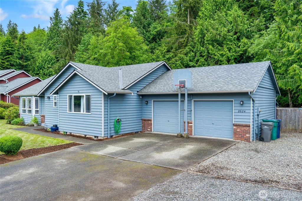 Photo of 8624 154th Place NW, Stanwood, WA 98292 (MLS # 2379803)