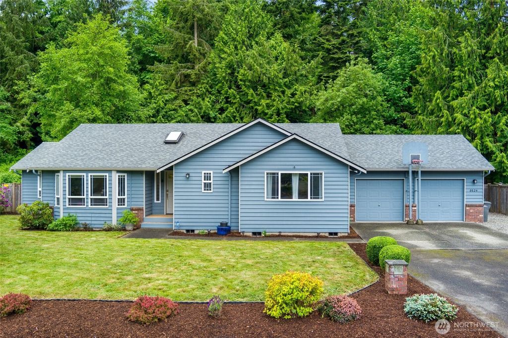 Photo of 8624 154th Place NW, Stanwood, WA 98292 (MLS # 2379803)