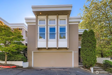 608 Bellevue Way SE F1 Bellevue WA 98004