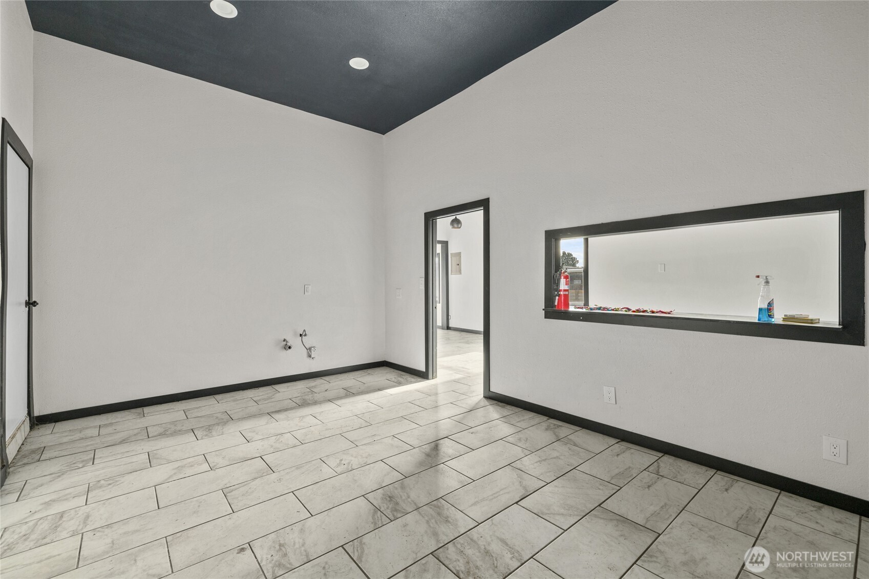 100 N Main St