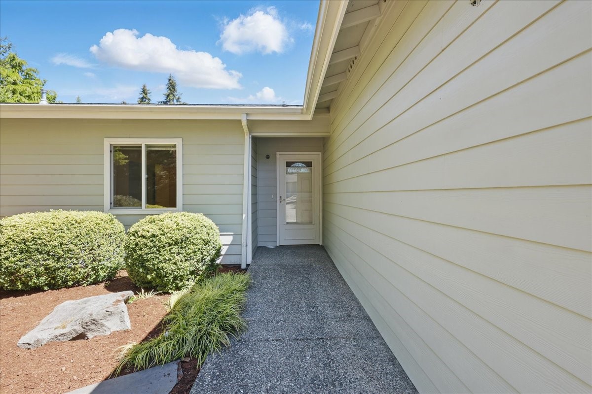 8129 E Cricket Lane
