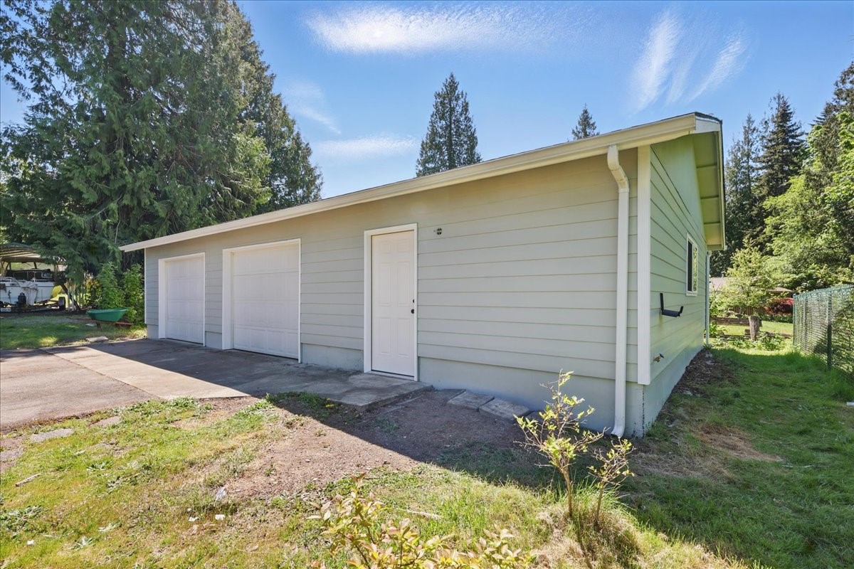 8129 E Cricket Lane