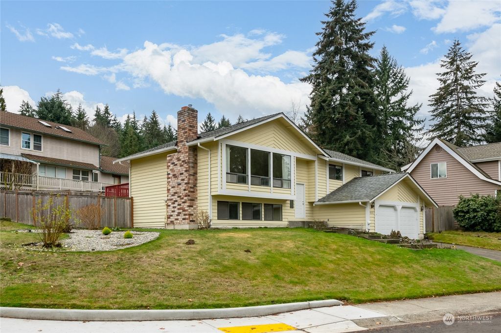 Photo of 5121 SW 326th Street, Federal Way, WA 98023 (MLS # 2016634)