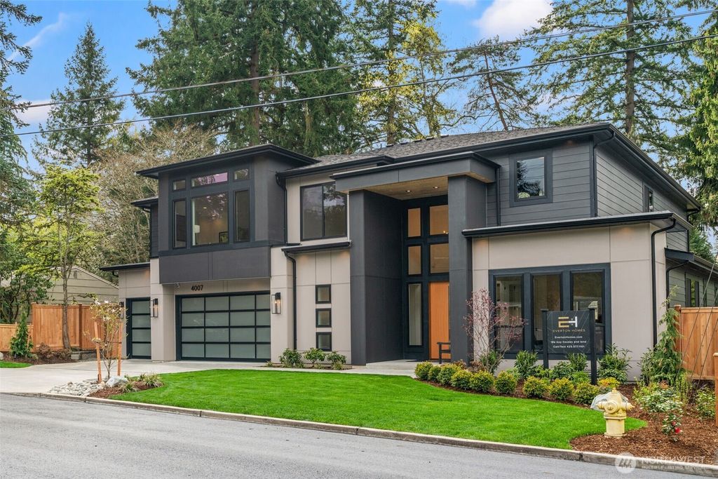 Photo of 4007 156th Avenue SE, Bellevue, WA 98006 (MLS # 2368604)