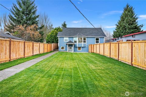 Photo of 4605 S Thompson Avenue, Tacoma, WA 98408 (MLS # 2450806)