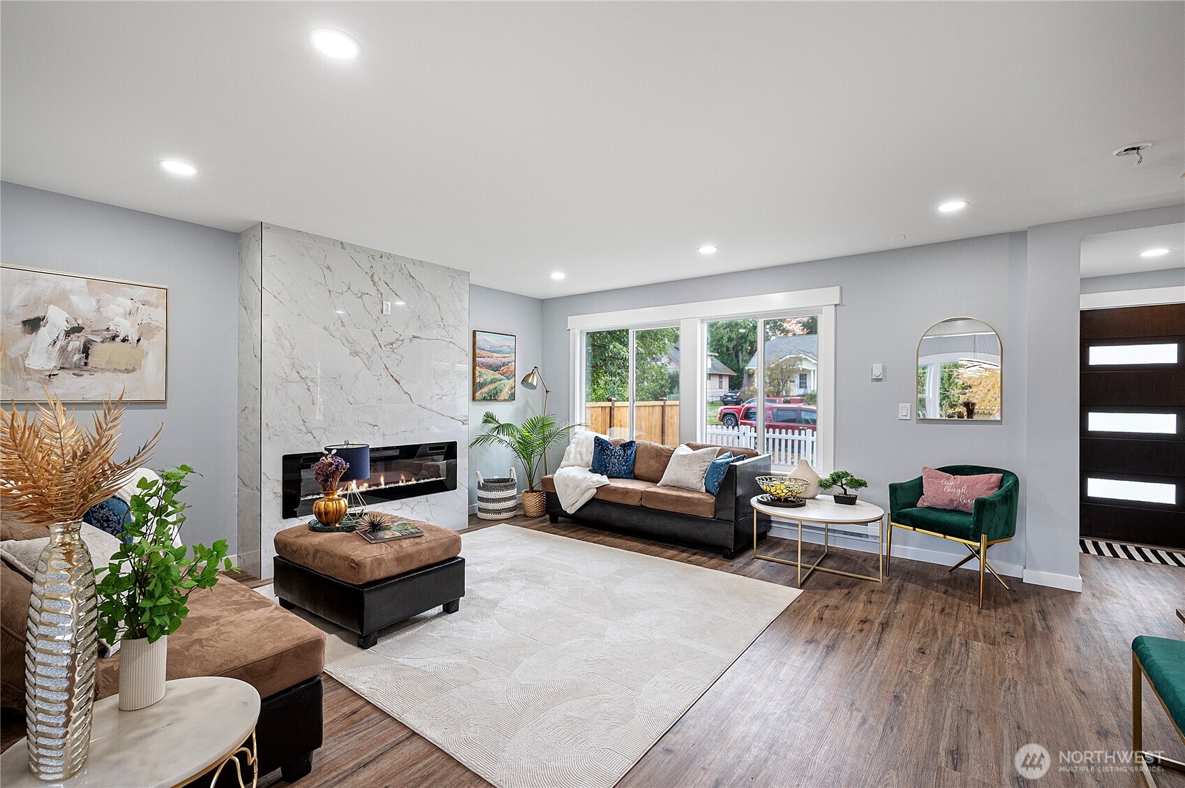 4605 S Thompson Avenue