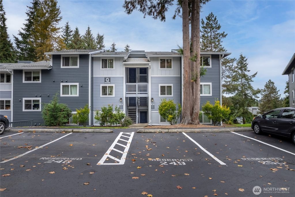 Photo of 14225 NE 181st Place #Q304, Woodinville, WA 98072 (MLS # 2333456)
