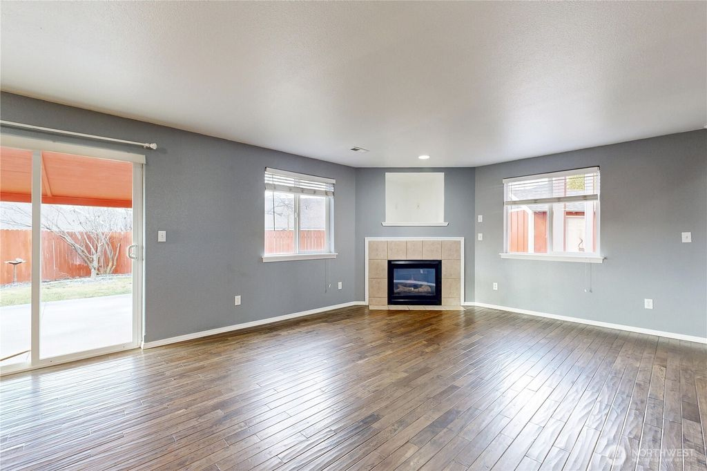 Photo of 1149 SE Surita Court, College Place, WA 99324 (MLS # 2477573)