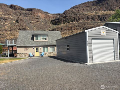 Photo of 453 Hunter Avenue SW, Quincy, WA 98848 (MLS # 2527055)