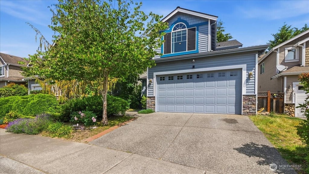 Photo of 923 183rd Place SE, Bothell, WA 98012 (MLS # 2537911)