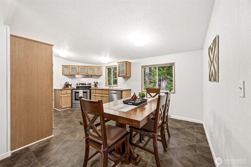 10 N Duckabush Drive W