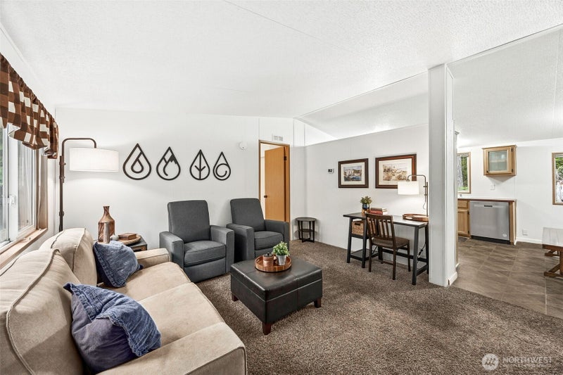 10 N Duckabush Drive W