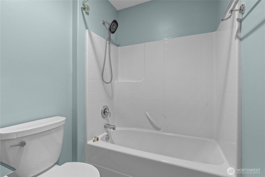 listing image 9369008920359145449