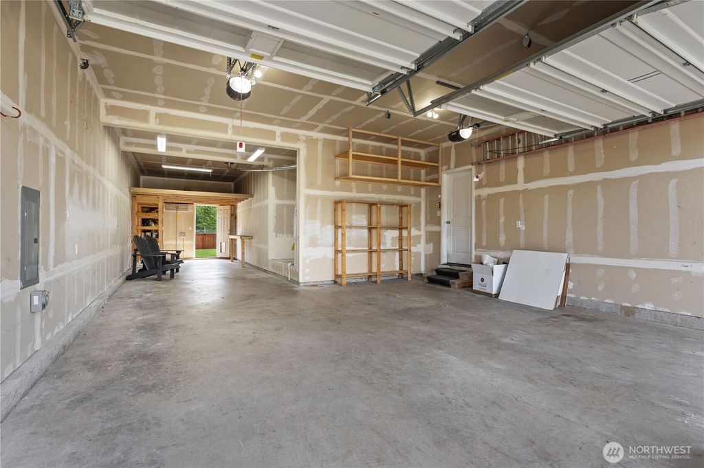 listing image 9360590891007102999