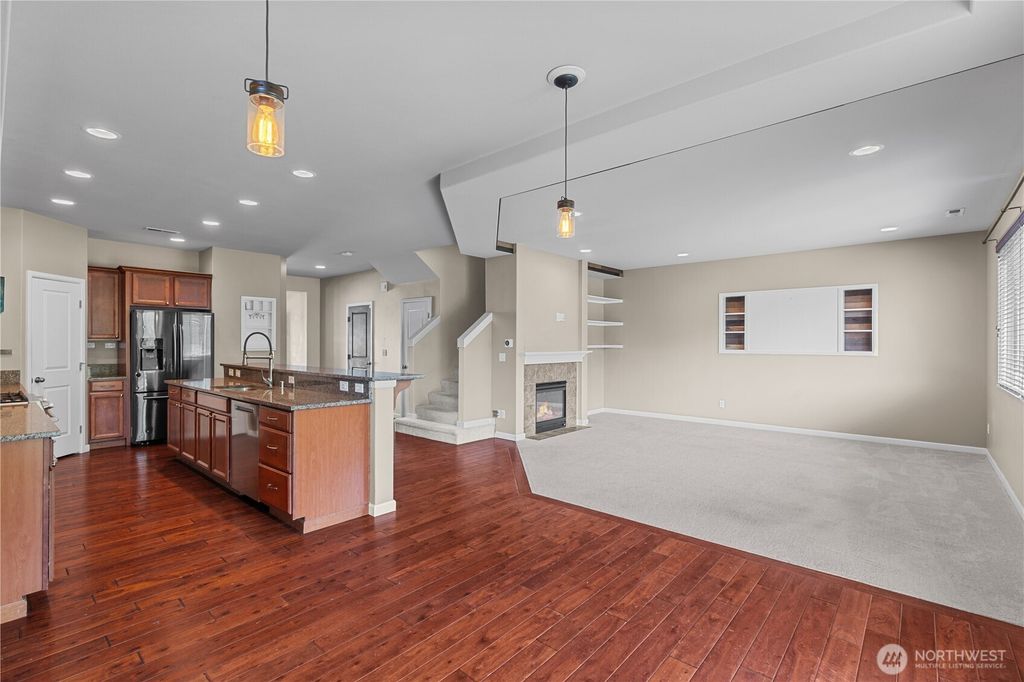 listing image 9365714309058983565
