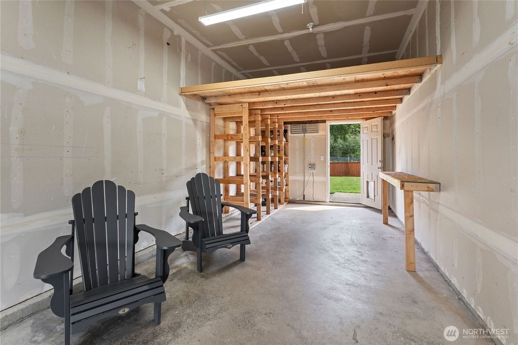 listing image 9362825379247478585