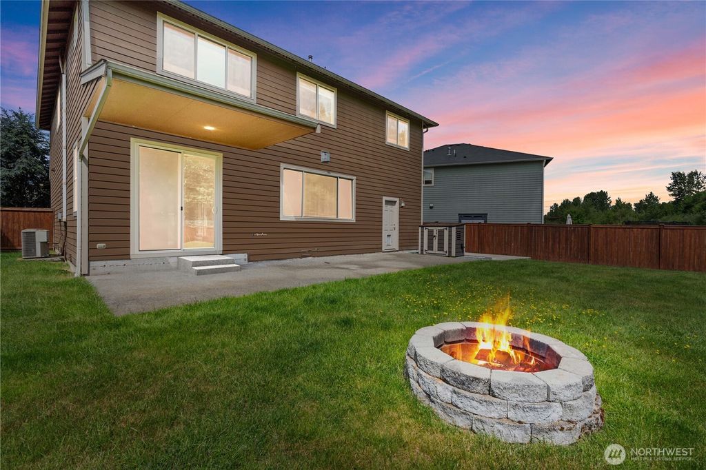 listing image 9362639758277599165