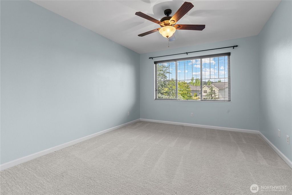 listing image 9369772638445068497