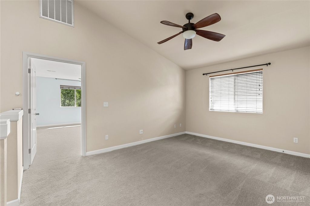 listing image 9368693715074584758