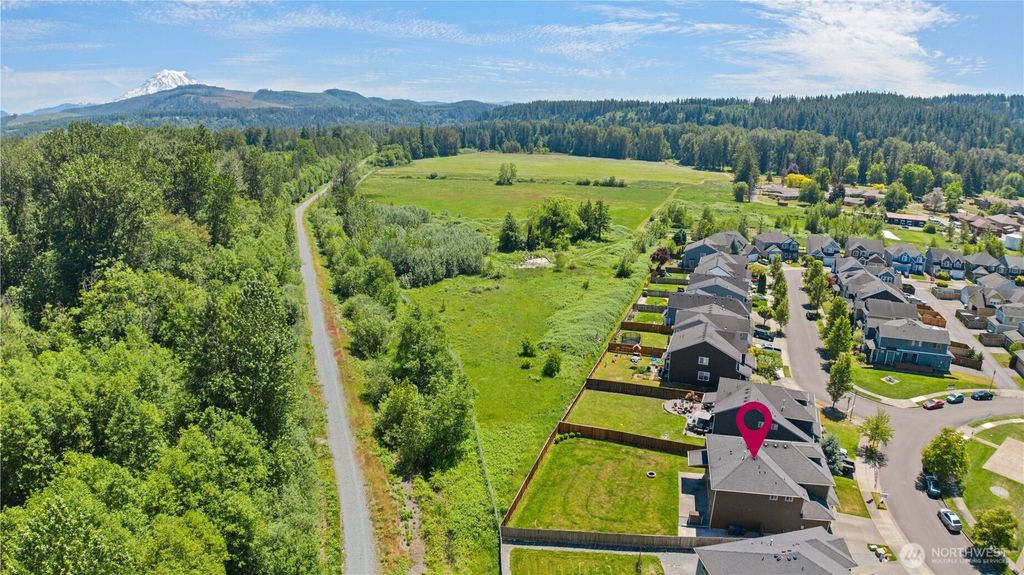 listing image 9369299842067395964