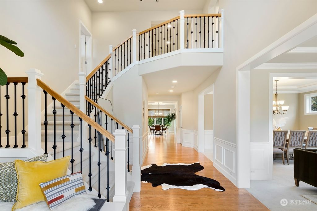 Photo of 27507 SE 29th Court, Sammamish, WA 98075 (MLS # 2228546)