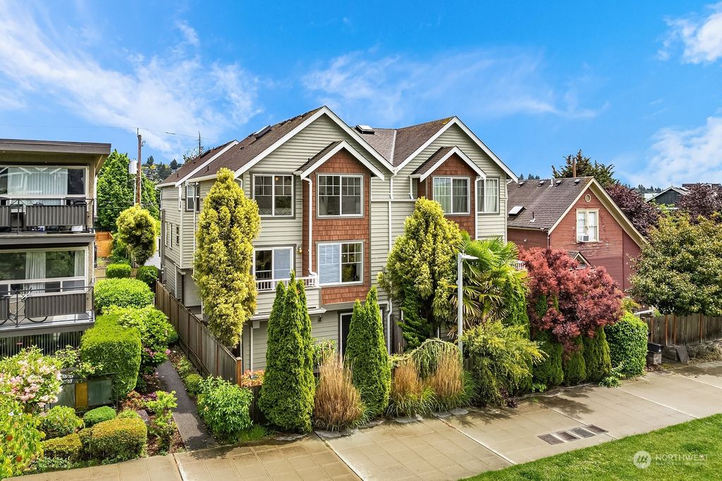 Photo of 6006 14th Avenue NW #B, Seattle, WA 98107 (MLS # 2241308)