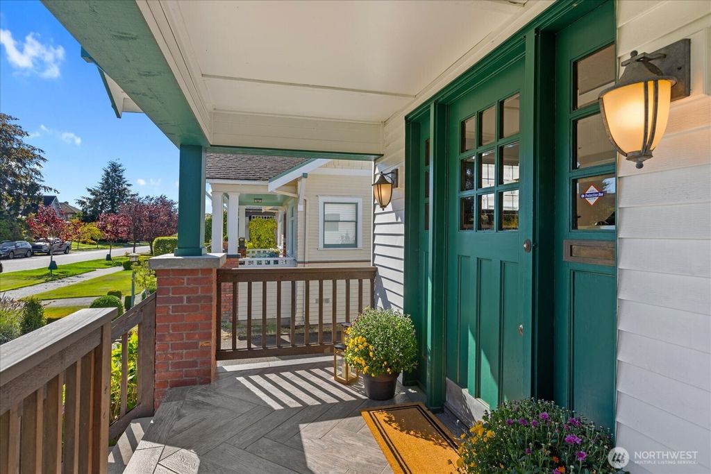 Photo of 1102 Rucker Avenue, Everett, WA 98201 (MLS # 2428434)