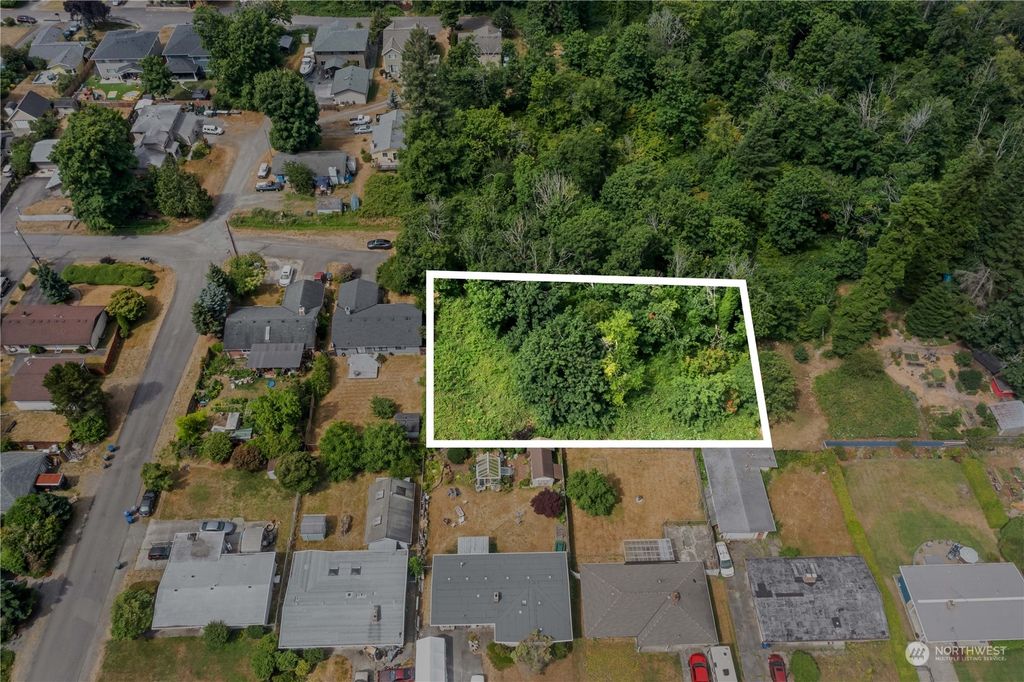 Photo of 269 XX Claremont Avenue, Des Moines, WA 98198 (MLS # 2145031)