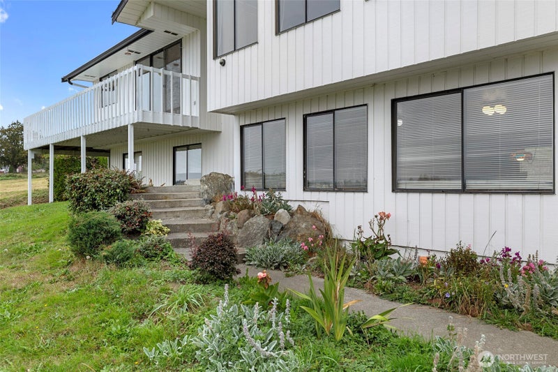 625 Sunnyside Boulevard