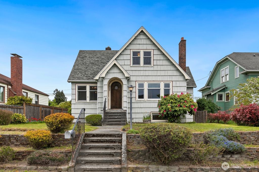 Photo of 4052 44th Avenue SW, Seattle, WA 98116 (MLS # 2512624)