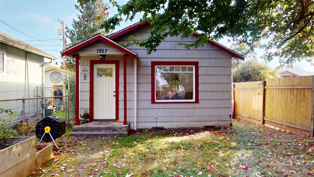 Photo of 1927 Wetmore Avenue, Everett, WA 98201 (MLS # 2589446)