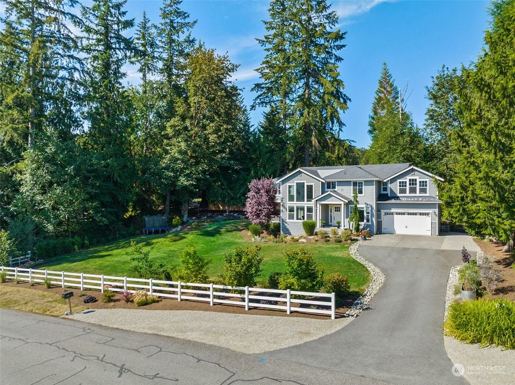 Photo of 23514 Aldora Place, Woodinville, WA 98272 (MLS # 2000255)