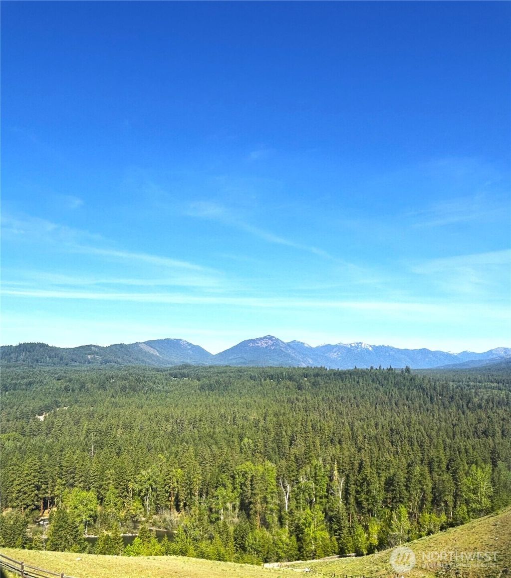 Photo of 3600 Suncadia Trail #3063, Cle Elum, WA 98922 (MLS # 2519298)