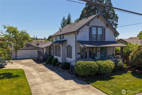 Photo of 1718 Langdon Street, Sumner, WA 98390 (MLS # 2552298)