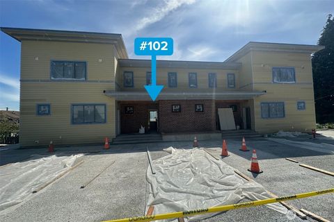 Photo of 105 S 8th Street #102, Lynden, WA 98264 (MLS # 2511900)