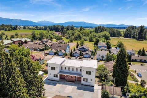 Photo of 105 S 8th Street #102, Lynden, WA 98264 (MLS # 2511900)