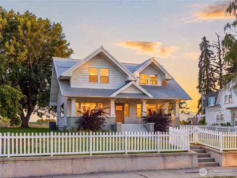 Photo of 618 E Birch Street, Waterville, WA 98858 (MLS # 2576512)