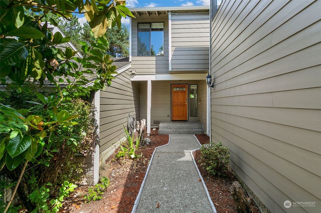Photo of 2506 174th Avenue NE, Redmond, WA 98052 (MLS # 2142312)