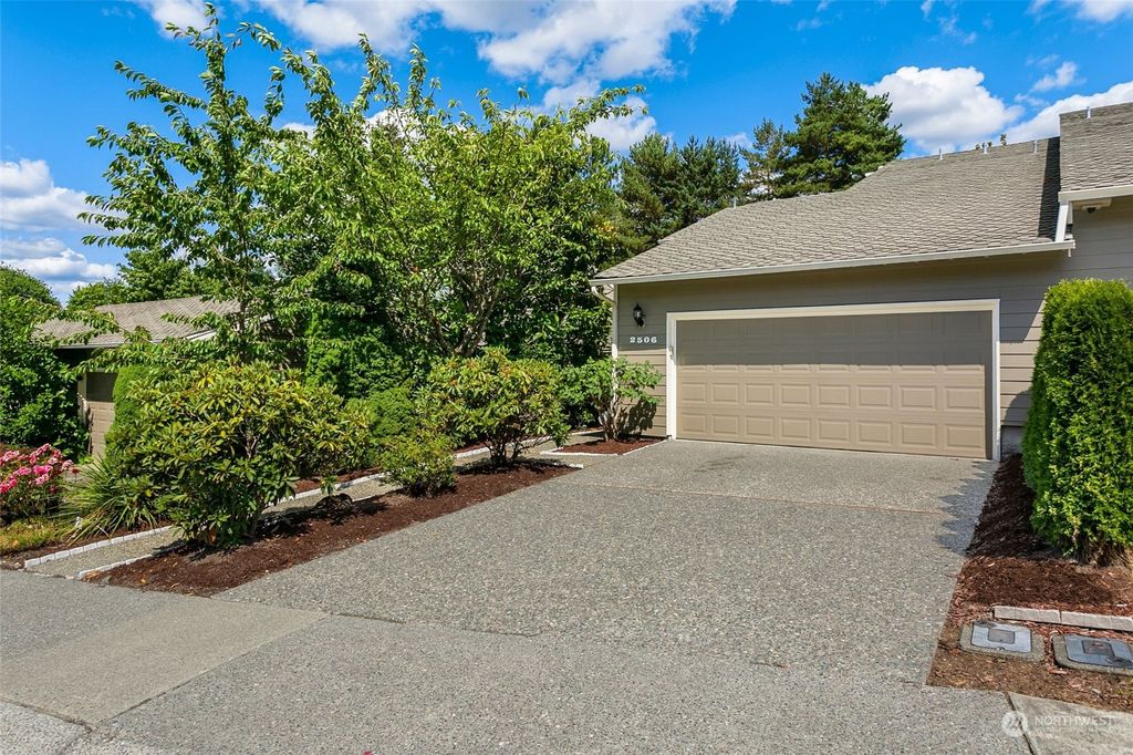 Photo of 2506 174th Avenue NE, Redmond, WA 98052 (MLS # 2142312)