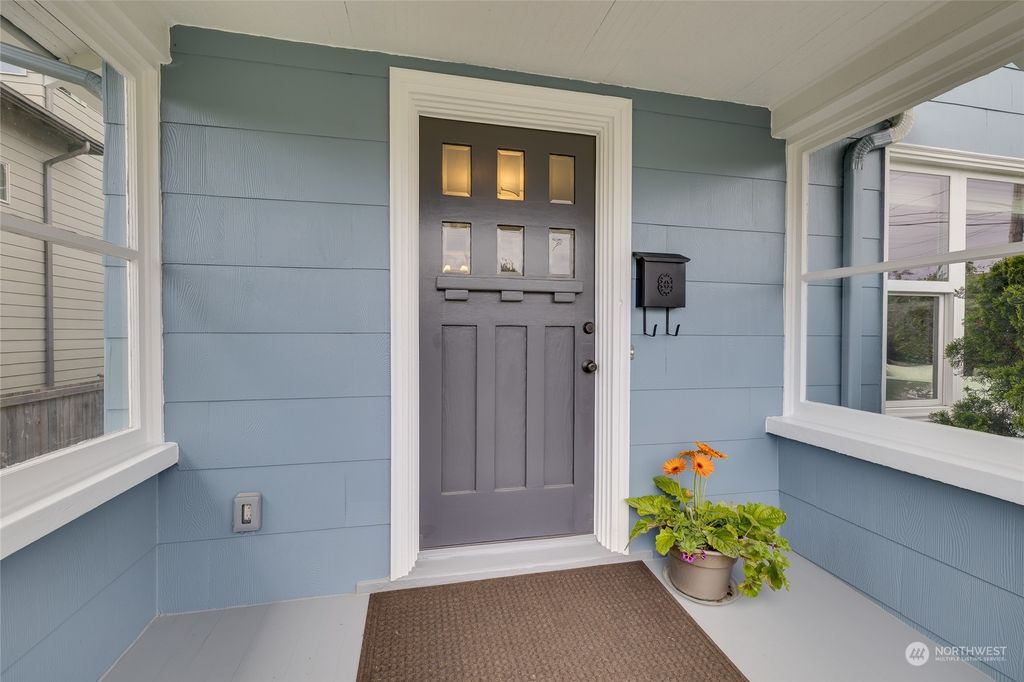 Photo of 7743 NW Earl Avenue, Seattle, WA 98117 (MLS # 2245753)