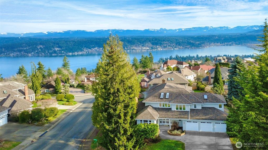 Photo of 4504 174th Avenue SE, Bellevue, WA 98006 (MLS # 2468663)