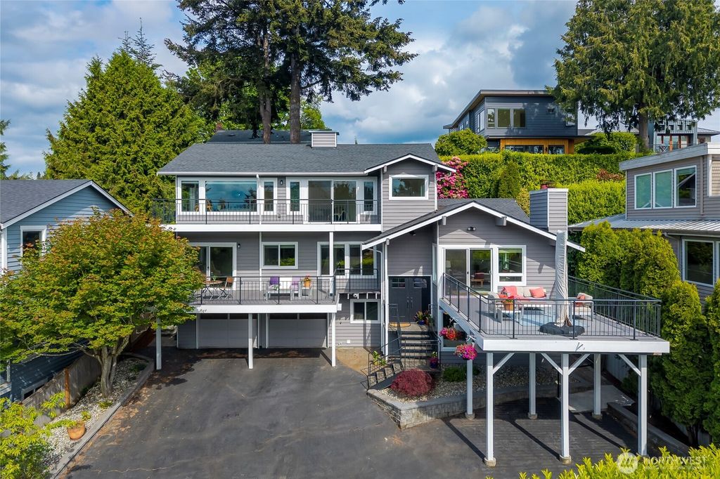 Photo of 9226 25th Avenue NW, Seattle, WA 98117 (MLS # 2527817)