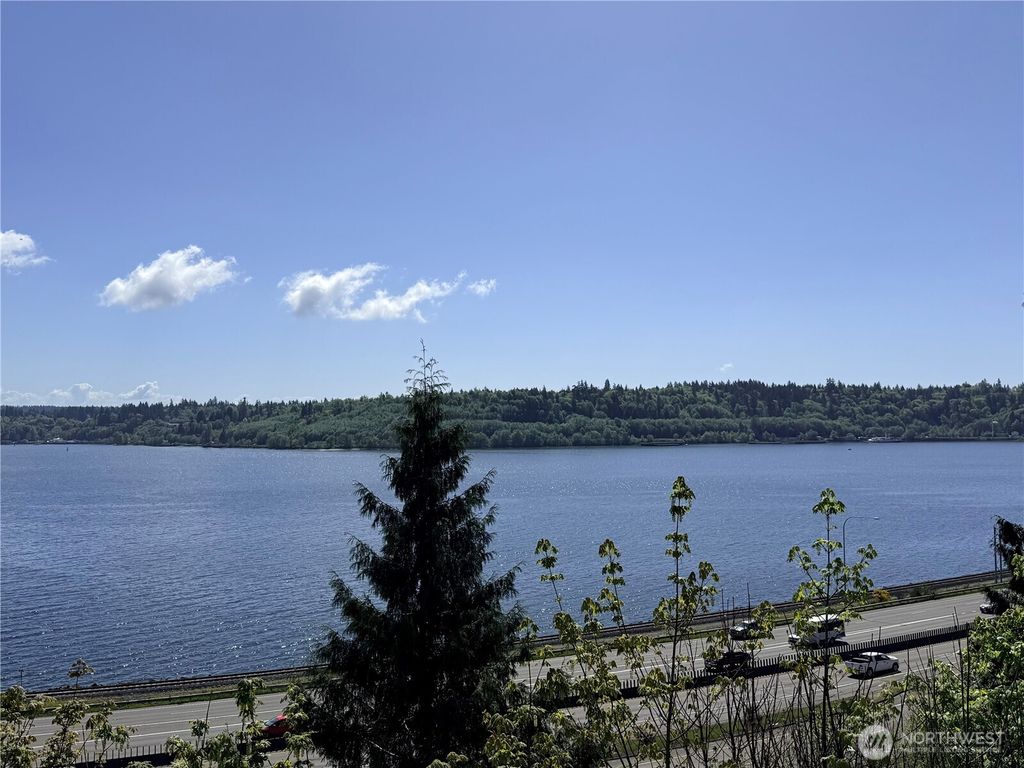 Photo of 1700 Sunn Fjord Lane #L208, Bremerton, WA 98312 (MLS # 2514808)