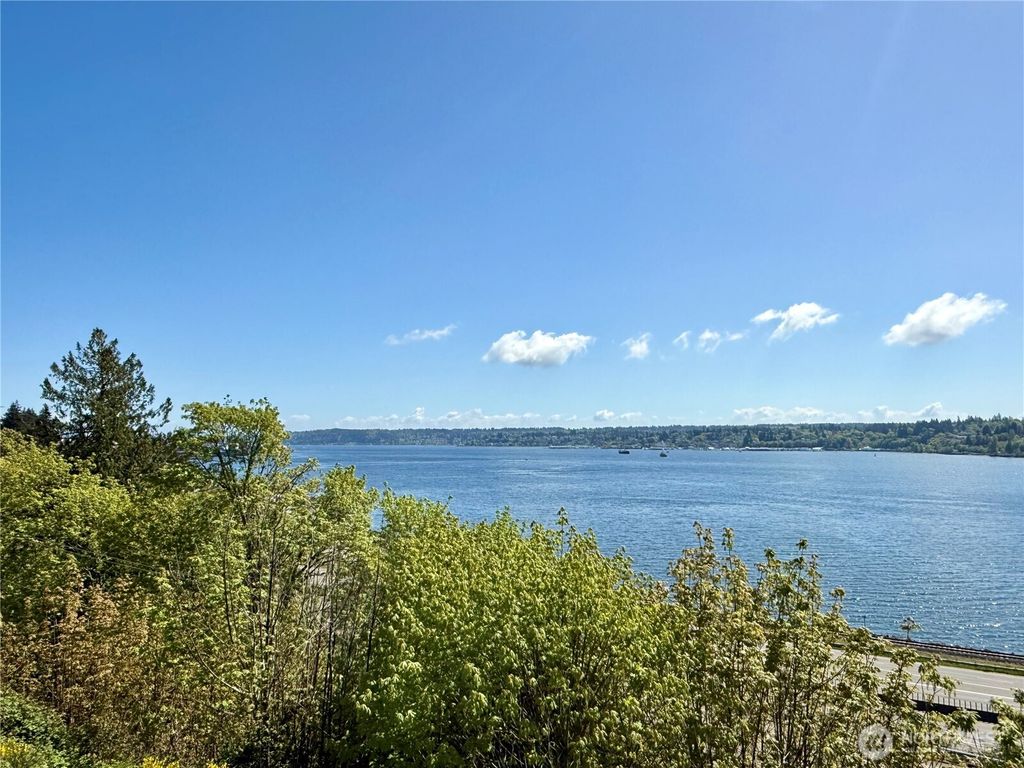 Photo of 1700 Sunn Fjord Lane #L208, Bremerton, WA 98312 (MLS # 2514808)