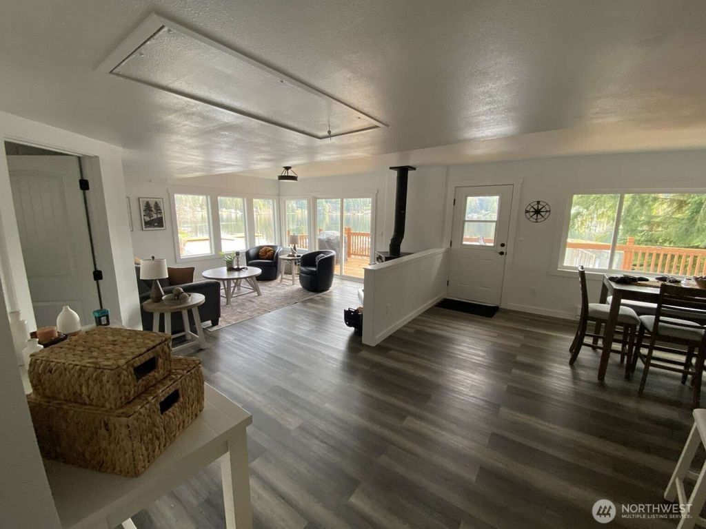 Photo of 2319 SW Lake Roesiger Road, Snohomish, WA 98290 (MLS # 2503168)