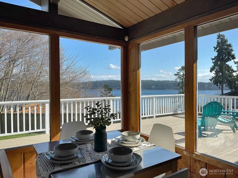 Photo of 1412 Commodore Place, Freeland, WA 98249 (MLS # 2481922)