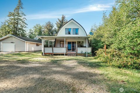 Photo of 20520 Crane Place, Ocean Park, WA 98640 (MLS # 2521612)