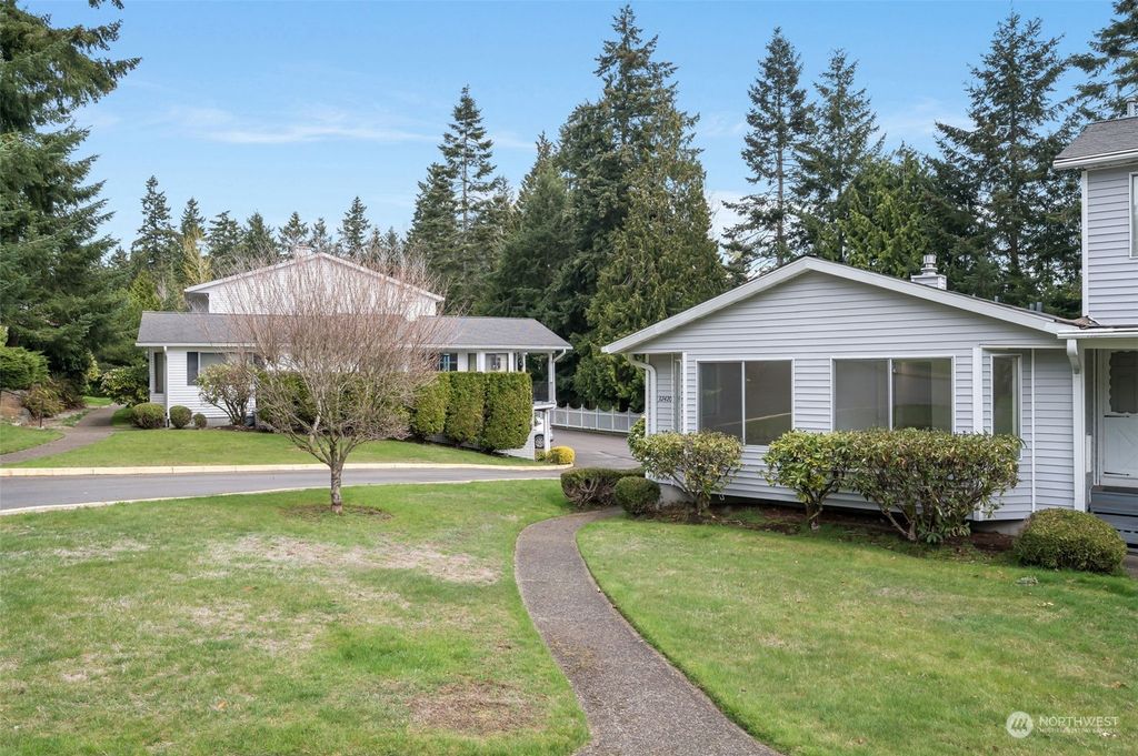 Photo of 32420 2nd Place S, Federal Way, WA 98003 (MLS # 2055290)