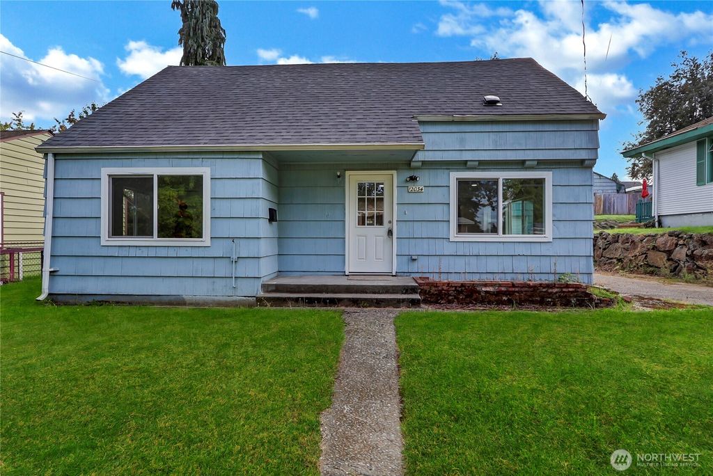 Photo of 12034 68th Avenue S, Seattle, WA 98178 (MLS # 2477160)