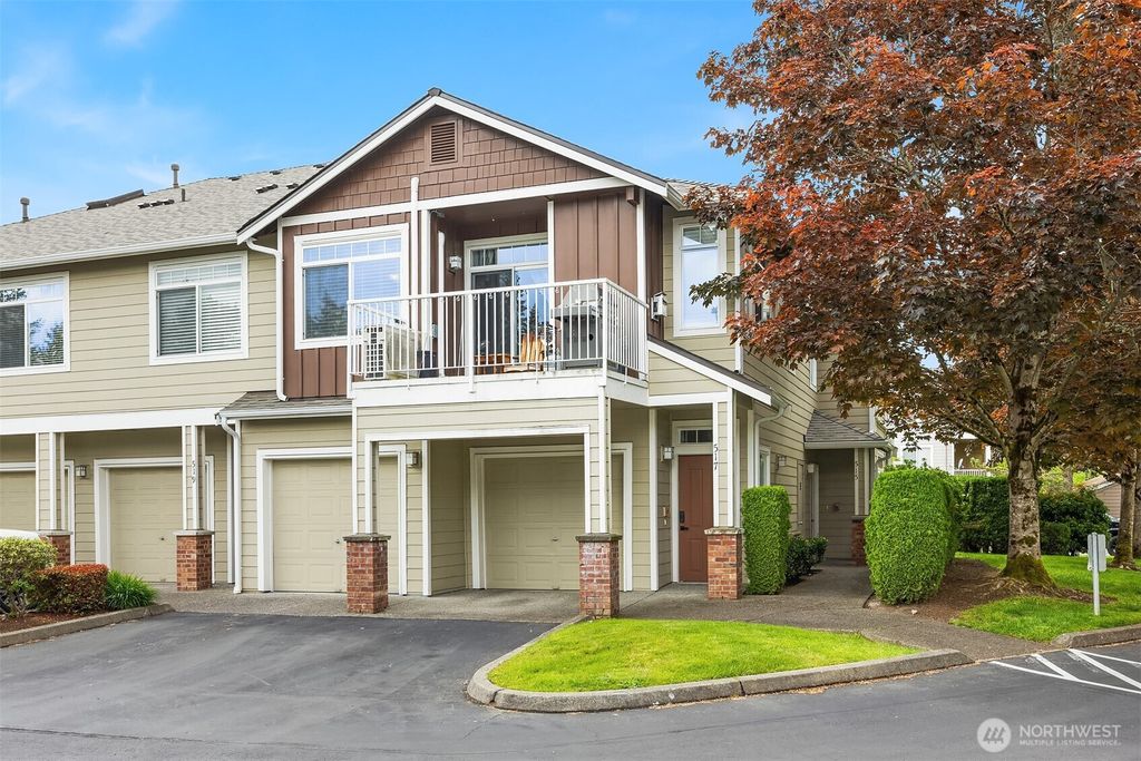 Photo of 515 241st Lane SE #W2, Sammamish, WA 98074 (MLS # 2526192)